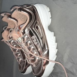 Gently used woman's filas size 8